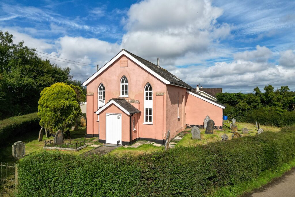 Helmores Estate Agents Crediton