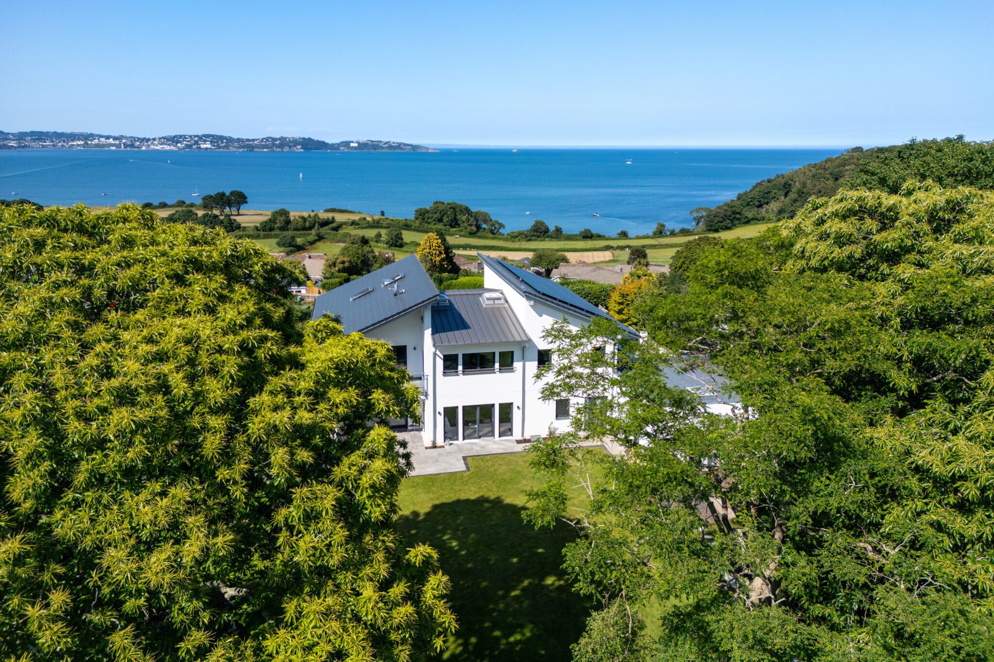 Pensilver designed by Hugh Wray-McCann. Photographed by Sue Vaughton Photography