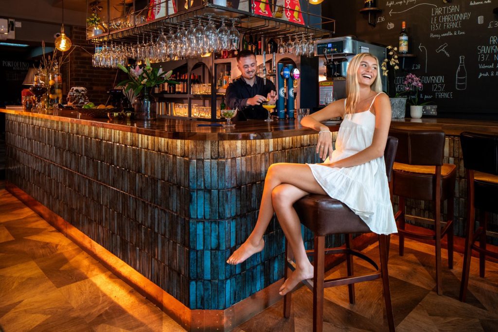 Portofino Bar & Restaurant in Wellswood, Torquay -Restaurant & Bar photographer, Sue Vaughton